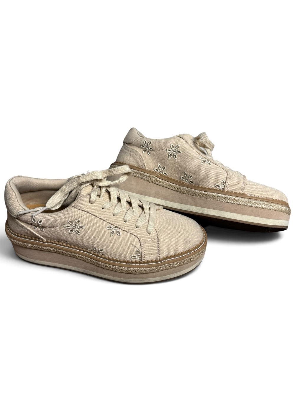 Dolce Vita Brin Bliss Eyelet Floral Embroidered Canvas Platform Sneakers Beige